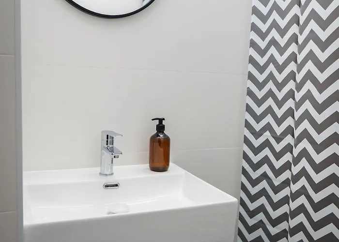 N15 Elegant Near Train Station With Ac Apartmán