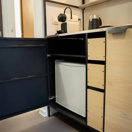 N15 Elegant Near Train Station With Ac * Братислава