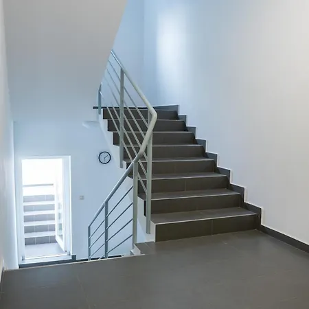 Апартаменты N15 Elegant Near Train Station With Ac Братислава