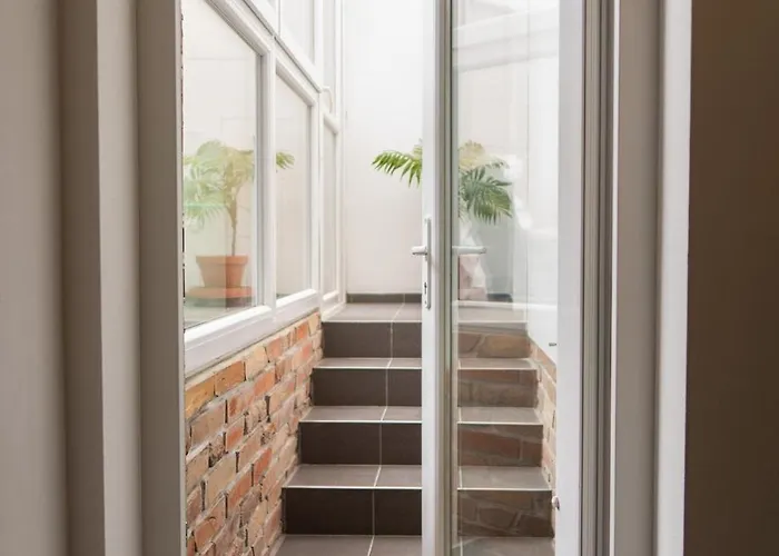 N15 Elegant Near Train Station With Ac Apartament